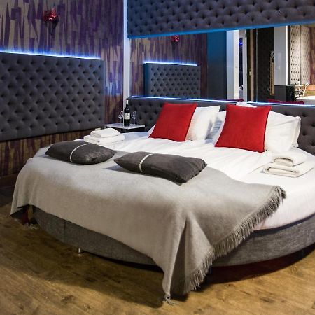 Yourplace Romantic Apartment With Private Patio Krasków Εξωτερικό φωτογραφία