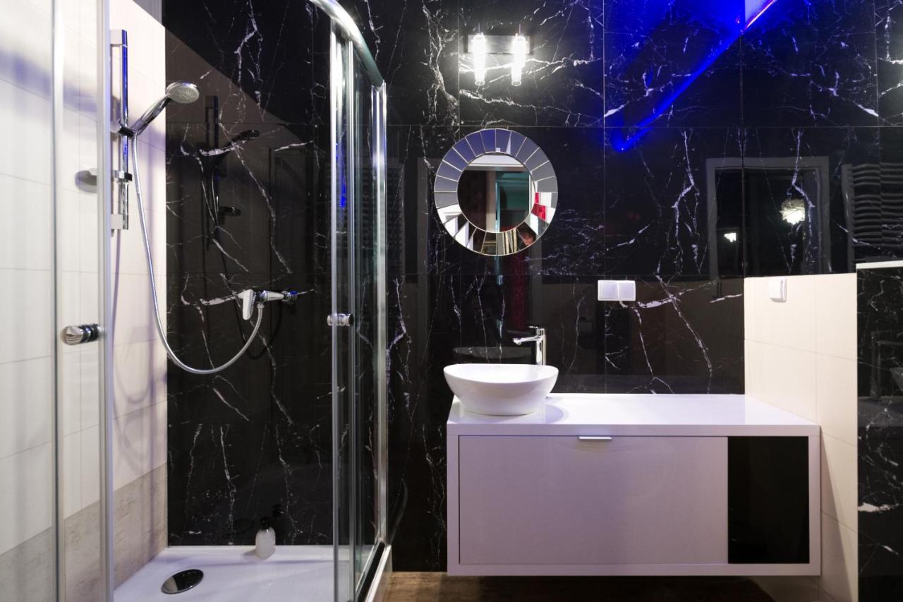Yourplace Romantic Apartment With Private Patio Krasków Εξωτερικό φωτογραφία