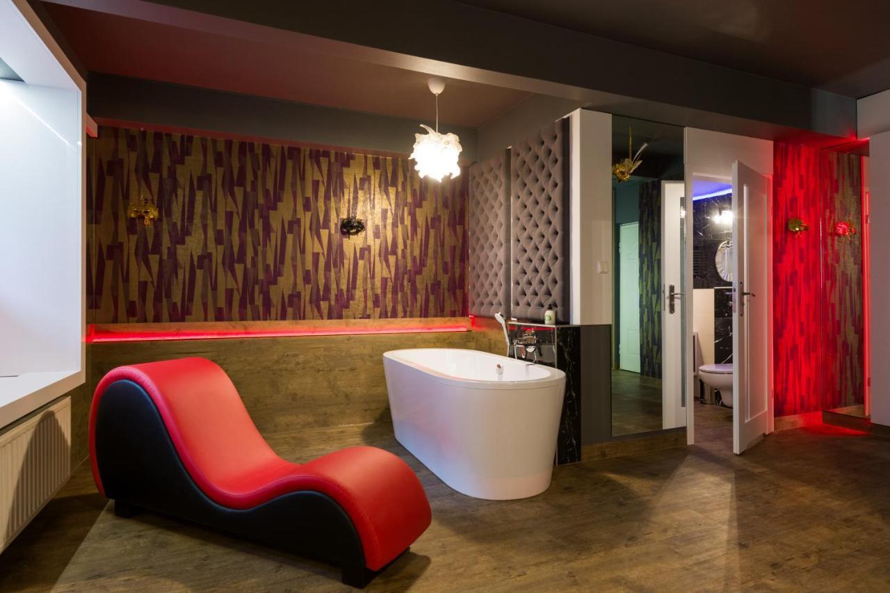 Yourplace Romantic Apartment With Private Patio Krasków Εξωτερικό φωτογραφία